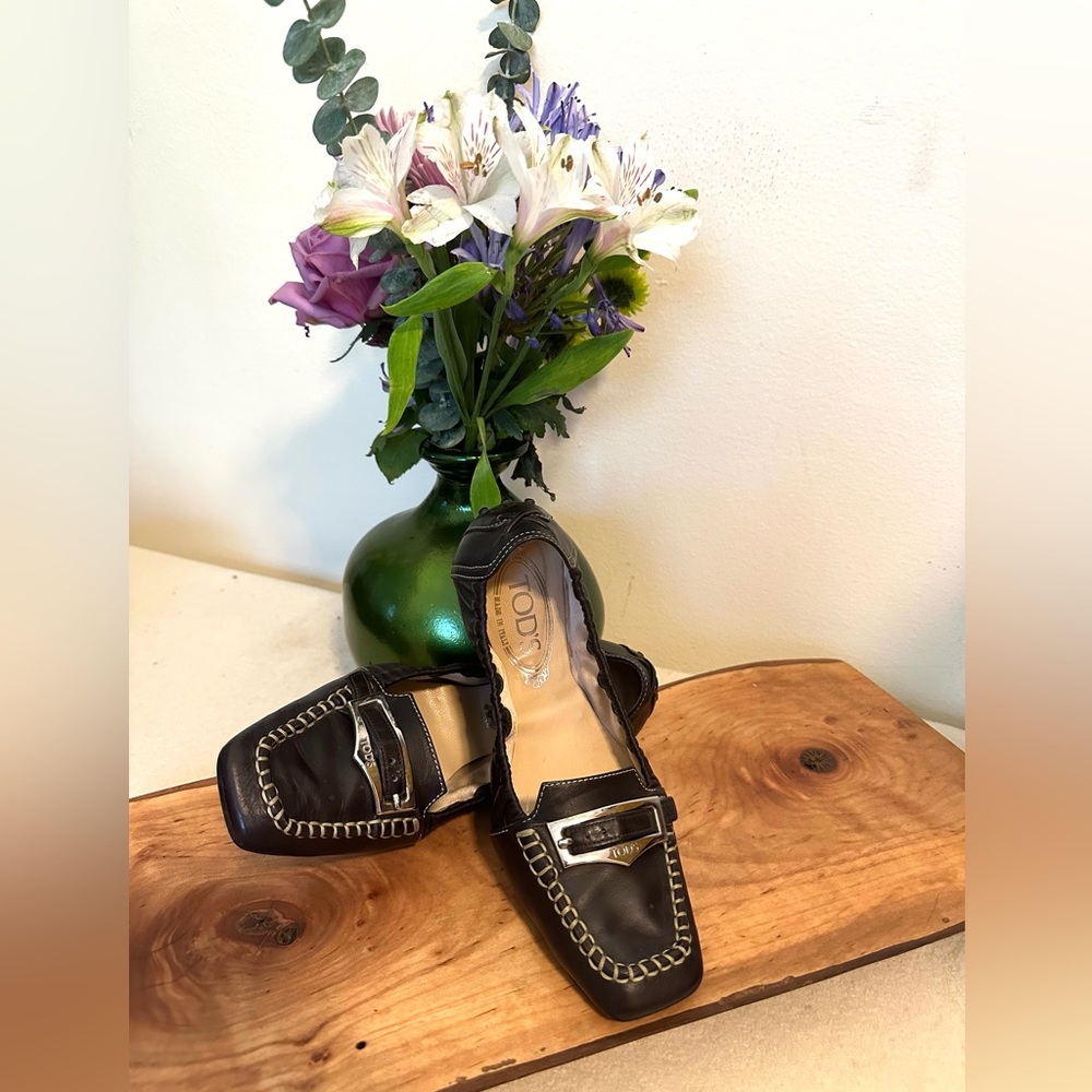 Tod's Black Leather Moccasin Flats with Silver Buckle - Picture 3 of 9